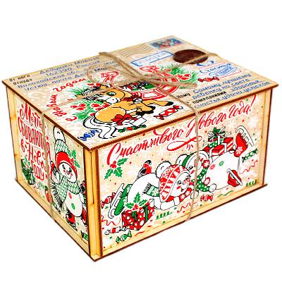 Детский новогодний подарок в упаковке из фанеры весом 600 грамм